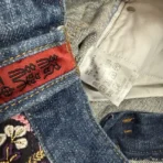 Karakuri Tamashii Koi Fish Embroidered Jeans Japanese (2)